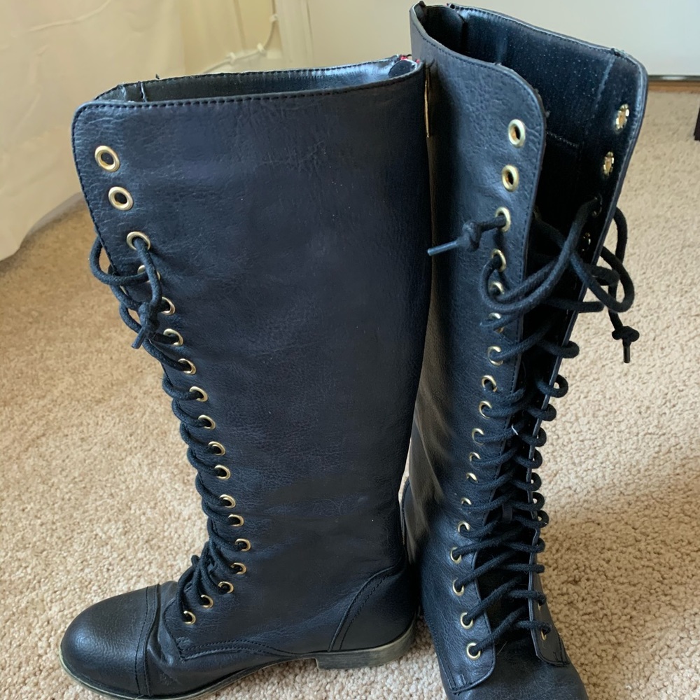 Steve Madden - Size 7 below the knee lace up boots
